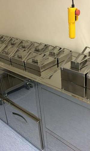 bancada com curiômetro blindado bancada com curiômetro blindado