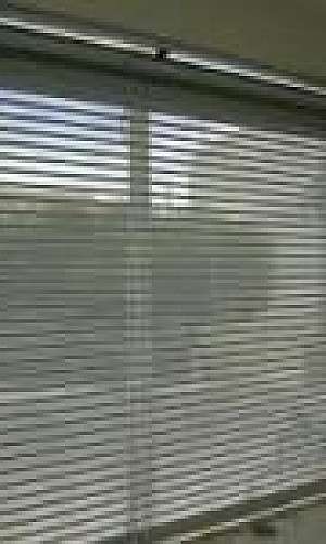 Porta de Aço Preço  Porta de Aço Preço